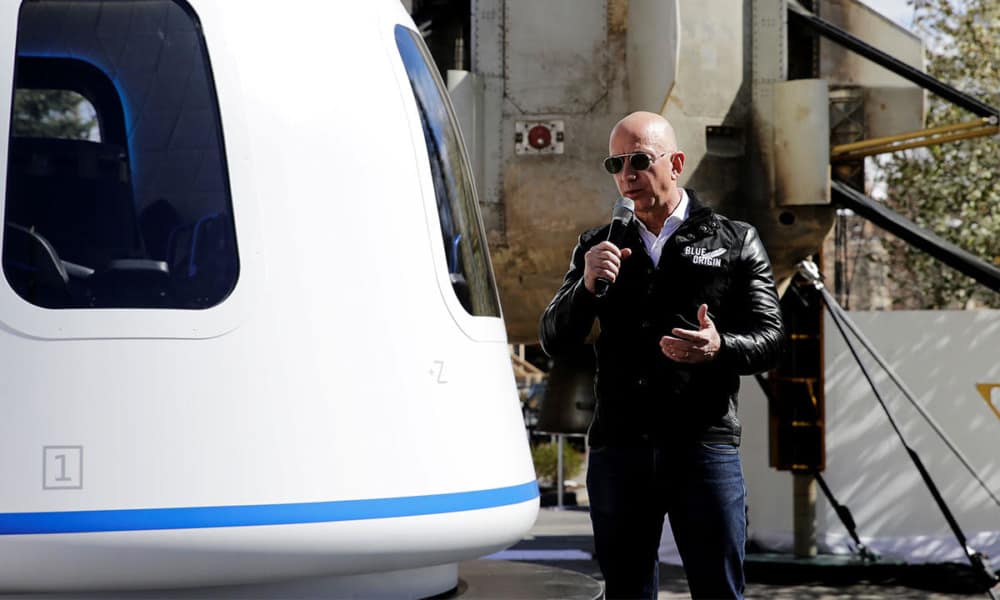 Blue Origin, de Jeff Bezos, pone a subasta un lugar para viajar al espacio