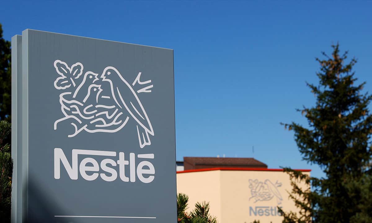 Después de la hamburguesa vegana, Nestlé lanza huevos y camarones a base de plantas