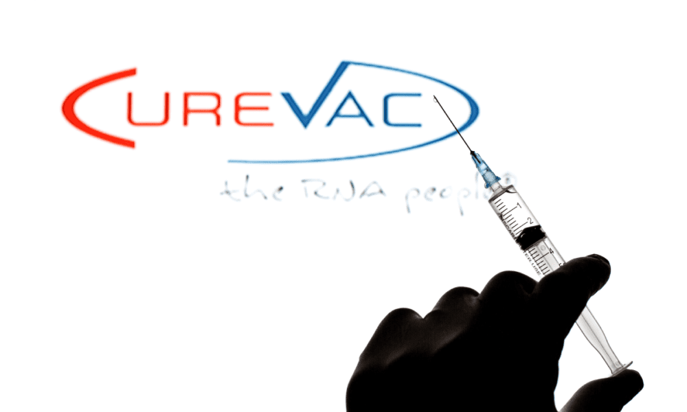 Acciones de CureVac son castigadas por reducida eficacia de su vacuna COVID-19