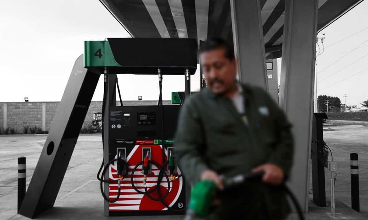 Gasolineros nacionales y extranjeros operan con irregularidades y hacen “huachicoleo fiscal”: CRE