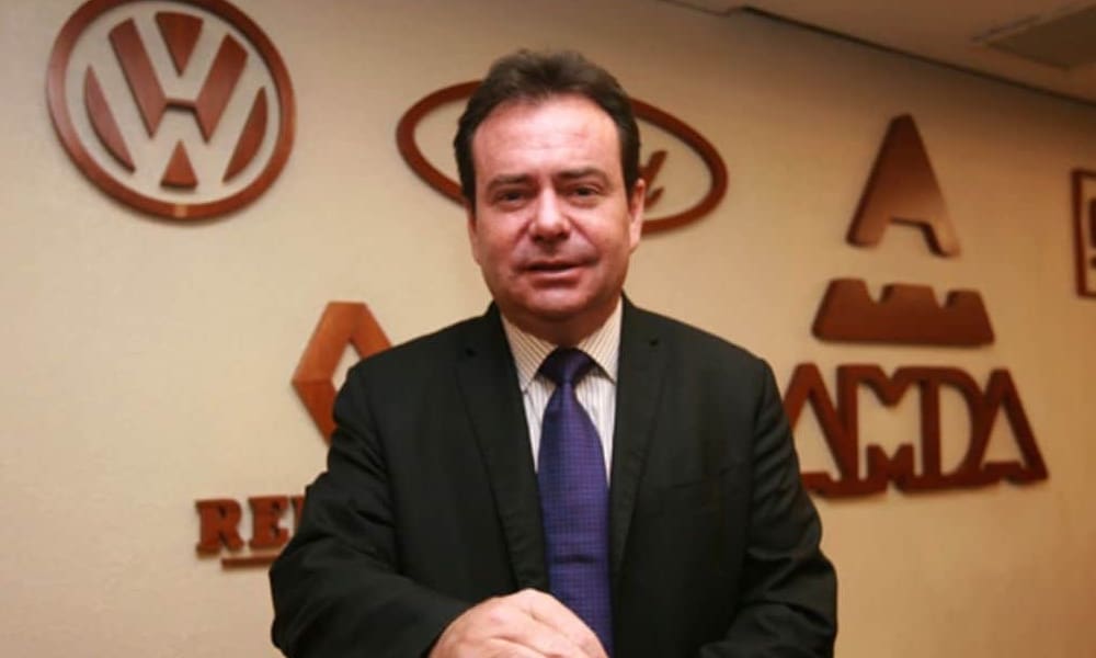Guillermo Prieto renuncia a presidencia de la AMDA