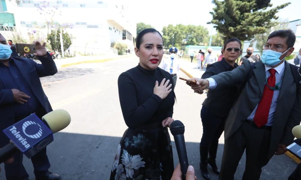 Sandra Cuevas llega a acuerdo con policías afectados, reconoce que los agredió