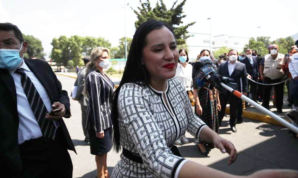Sandra Cuevas es vinculada a proceso por robo, discriminación y abuso de autoridad