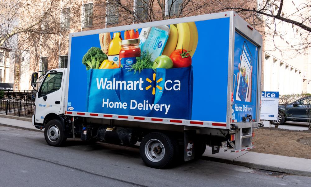 Walmart pagará a camioneros hasta 110,000 dólares en EU