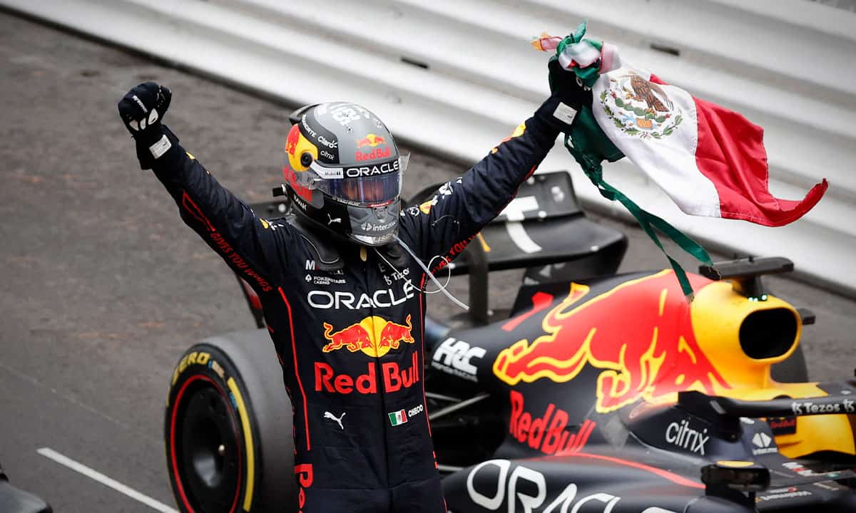 Por dos años más en F1; “Checo” Pérez renueva contrato con Red Bull hasta 2024