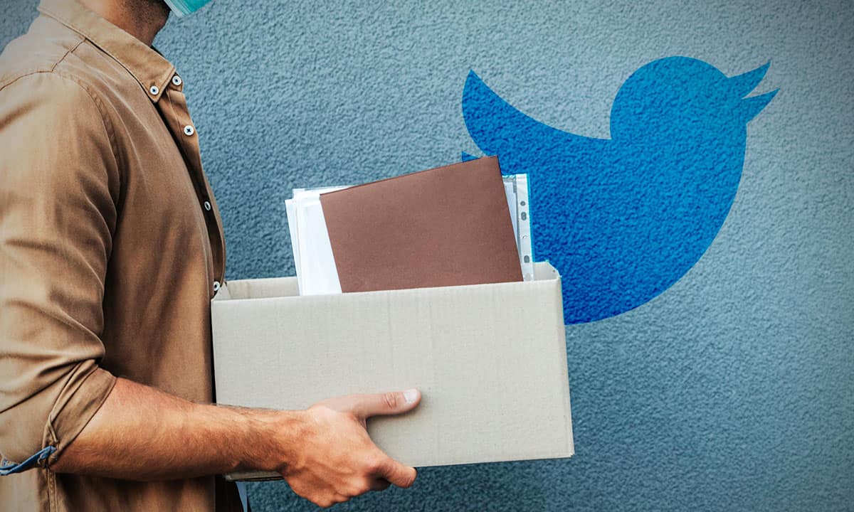 Twitter detiene contrataciones y despide a dos líderes de la compañía