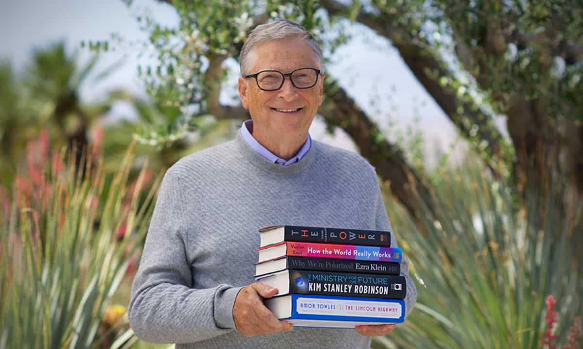 ¿Sin saber qué leer? Aquí las recomendaciones de Bill Gates para el verano