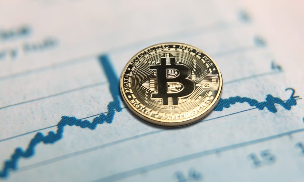 Bitcoin recupera el nivel de 31,000 dólares después de estancarse en una racha bajista 