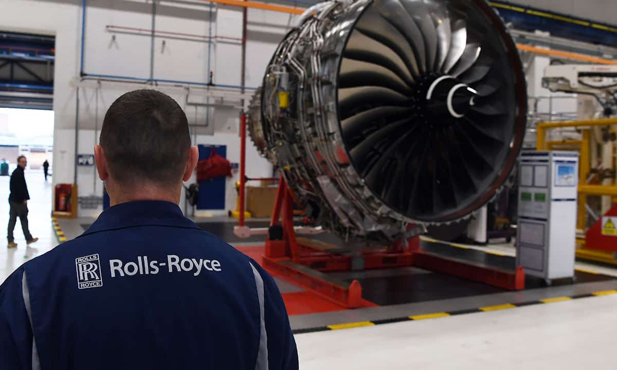 Por aumento en precios, Rolls-Royce dará 2,000 libras extras a sus empleados
