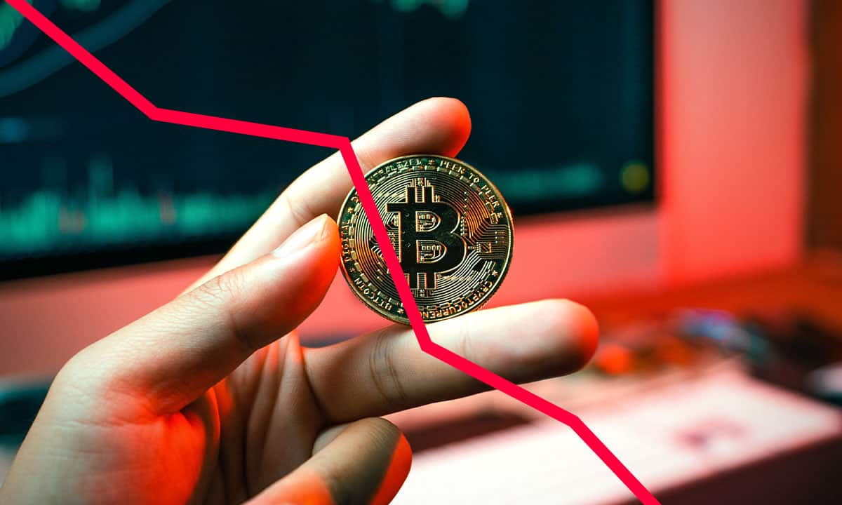 Precio de bitcoin podría desplomarse a 10,000 dólares