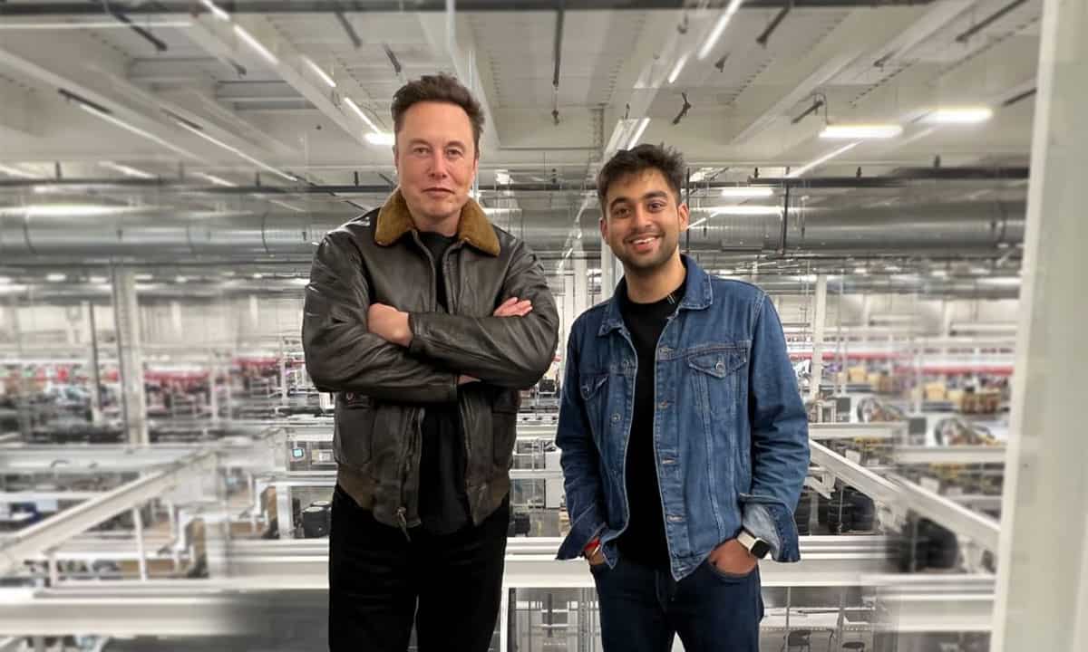 Elon Musk y su rara amistad por Twitter con el joven Pranay Pathol