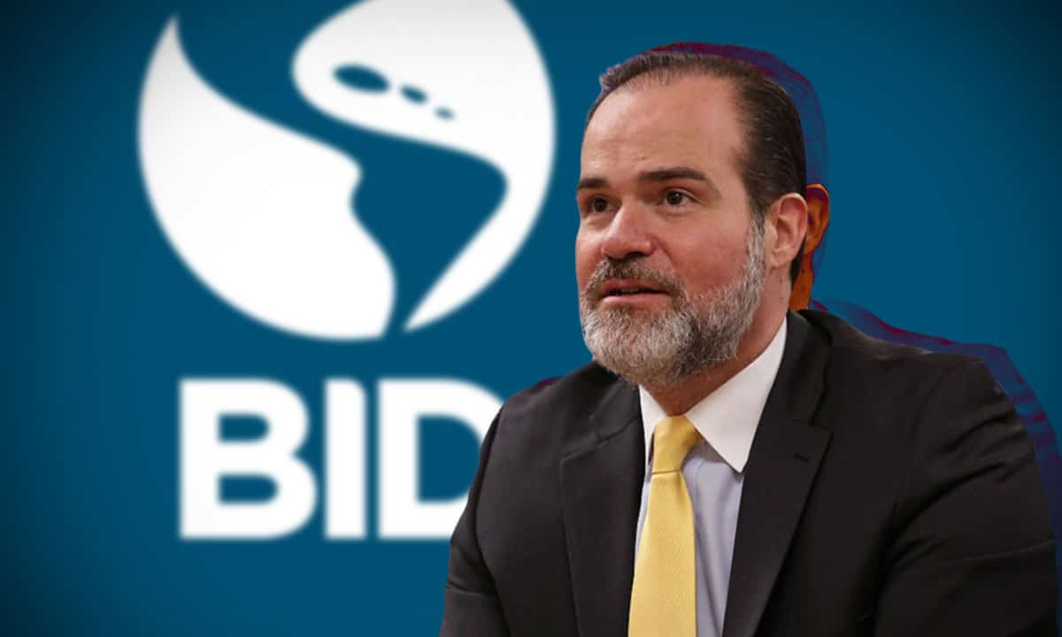 BID destituye a Mauricio Claver-Carone; exdirectivo advierte acciones legales contra el banco