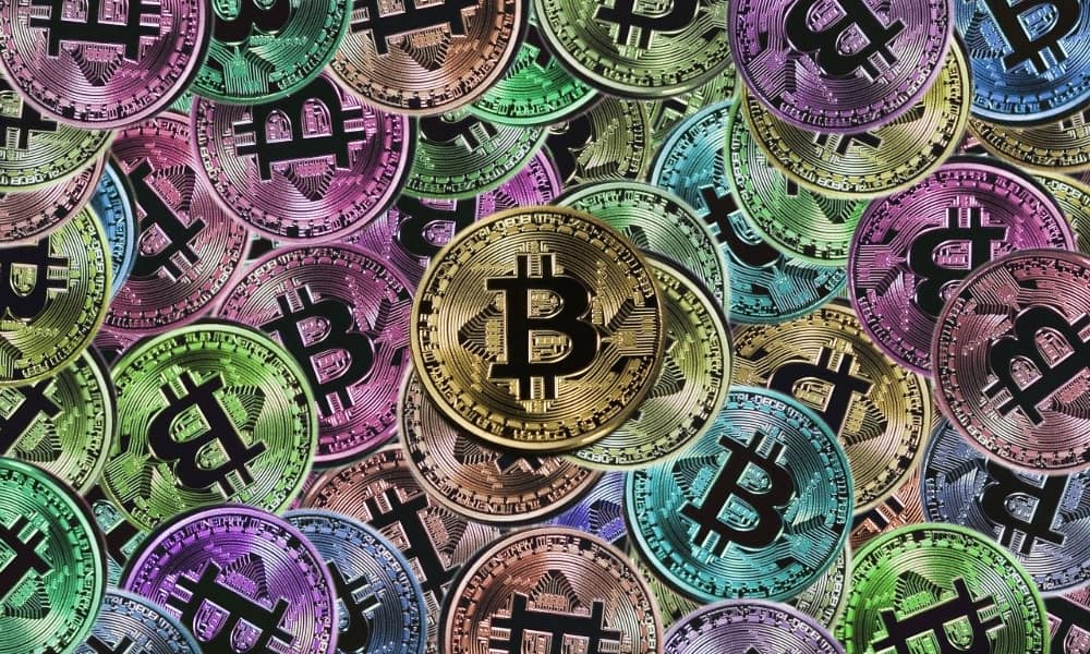 Bitcoin ya no es el ‘rey del swing’, a medida que su precio se mantiene debajo de 20,000 dólares