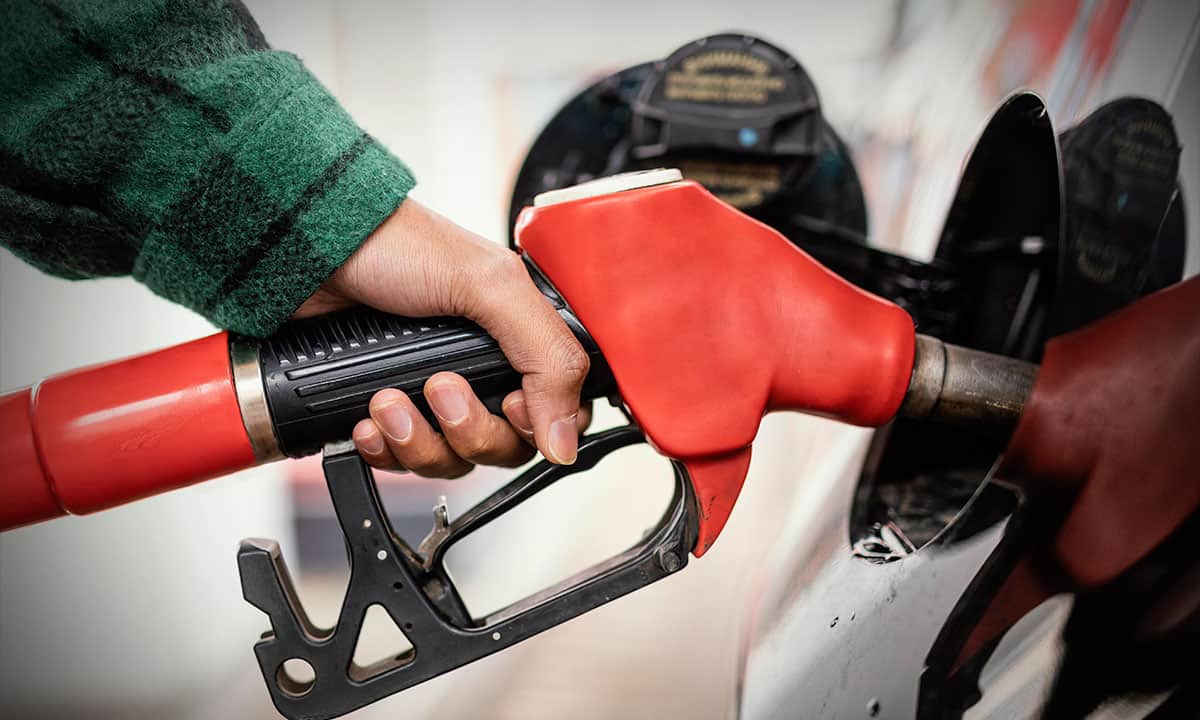 Hacienda reduce estímulo fiscal a gasolina Magna y Premium