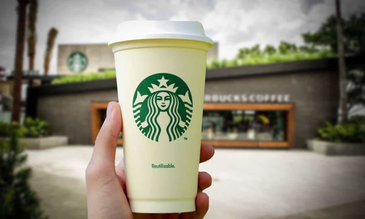 Starbucks ‘navegará’ con alta inflación y descarta subir precios en sus productos
