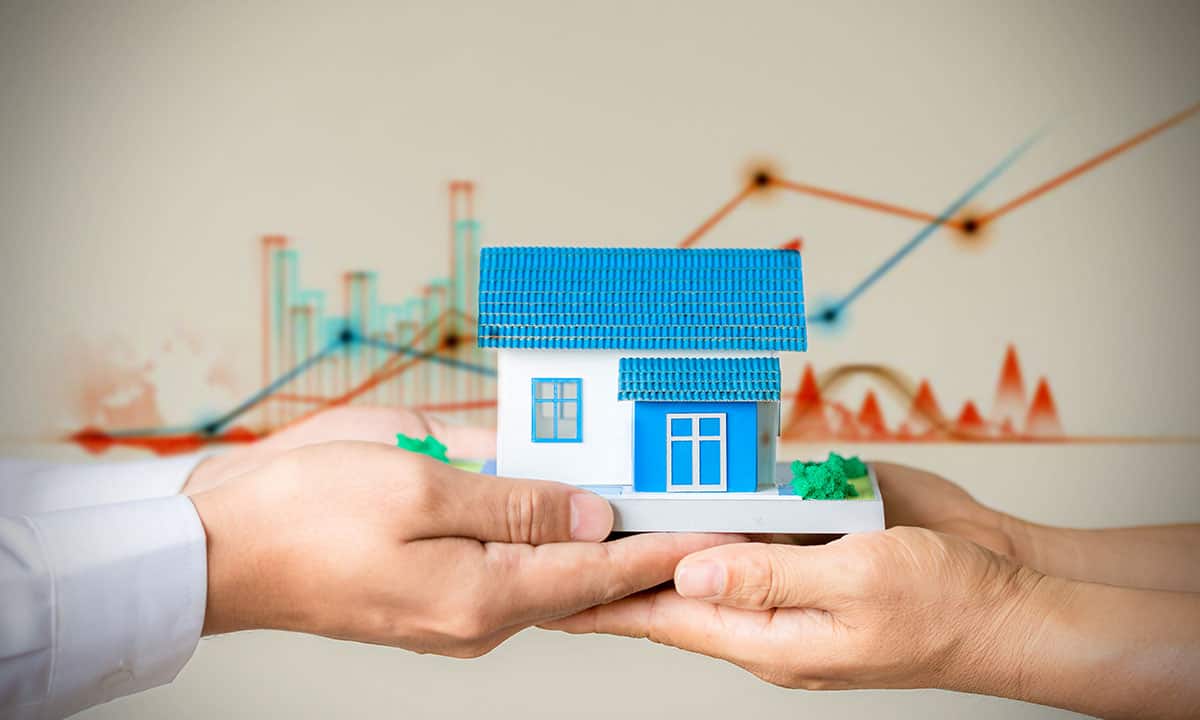 ¿Es momento de comprar casa o invertir en bolsa?