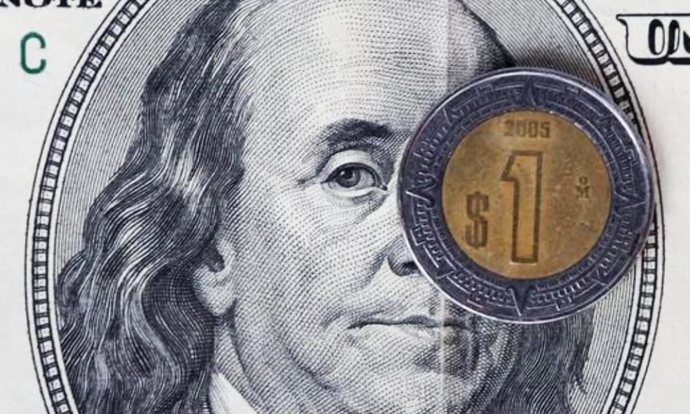 ‘Superpeso’ le hace frente al dólar, pero también a casi una treintena de monedas