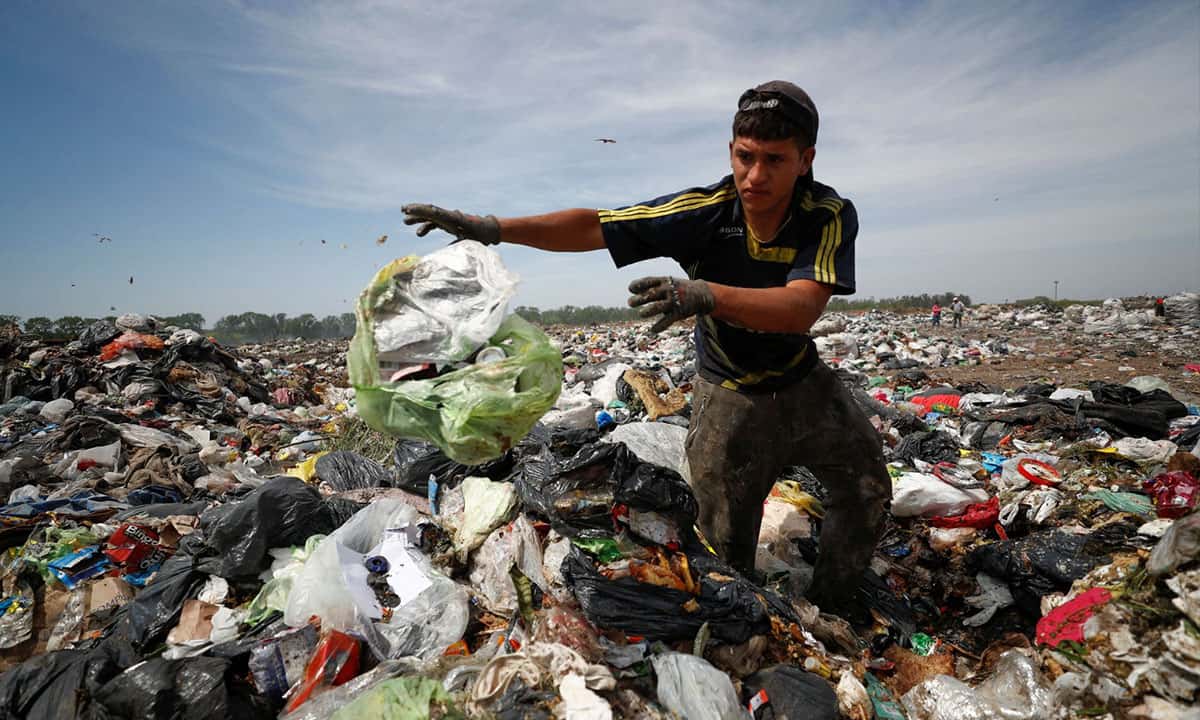 Argentina en crisis: basura y trueque, una vía para sobrevivir a inflación del 100%