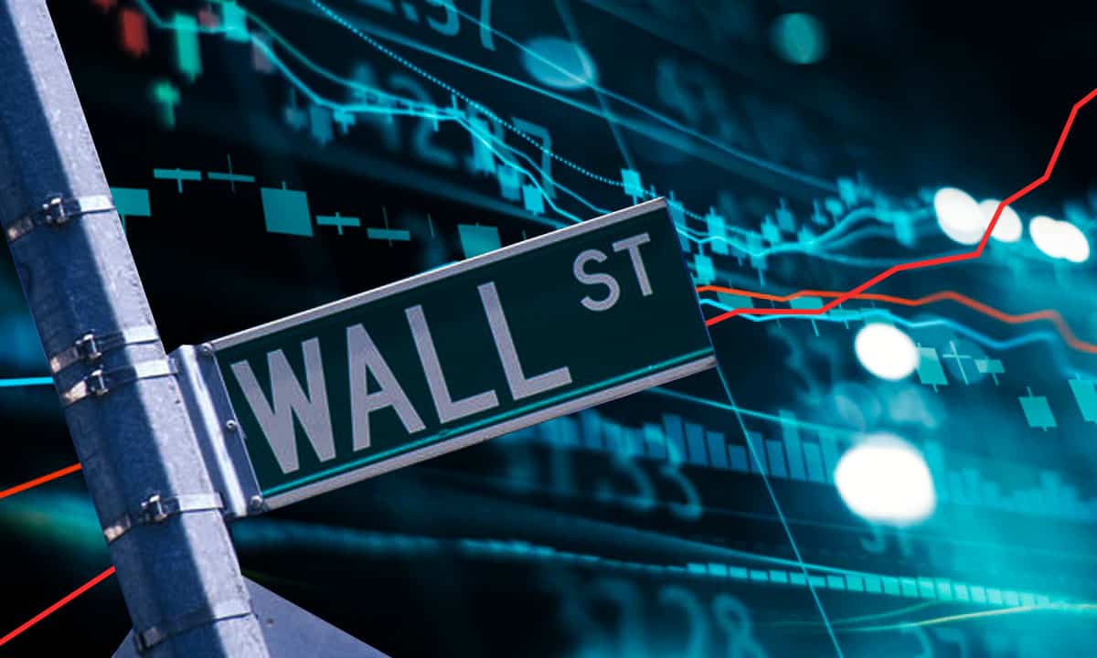Wall Street repunta más de 2% para terminar su mejor semana en cuatro meses