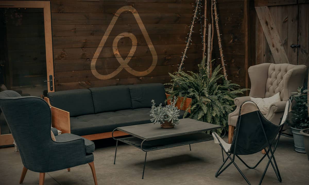 Airbnb ve una probable recesión; sin planes de despedir a empleados