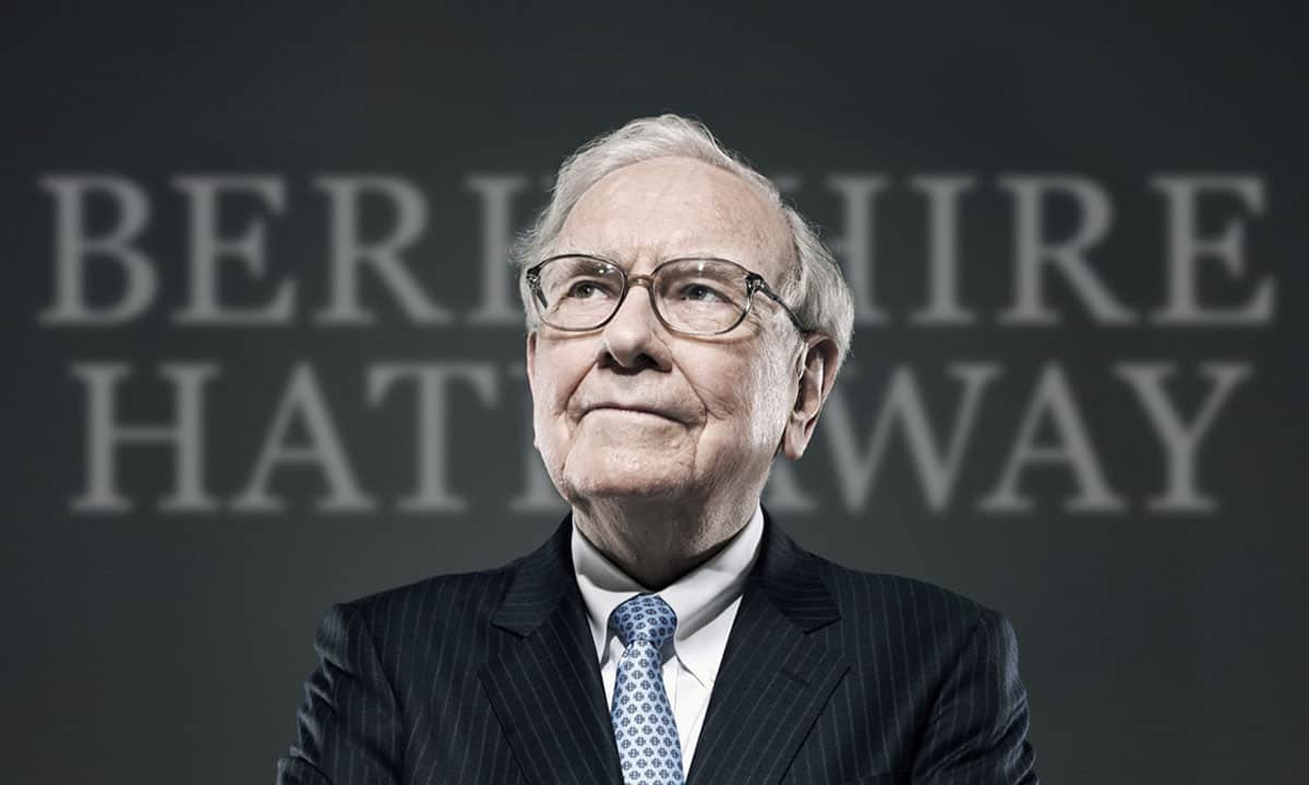 Warren Buffett dona 750 mdd en acciones de Berkshire Hathaway a fundaciones benéficas familiares
