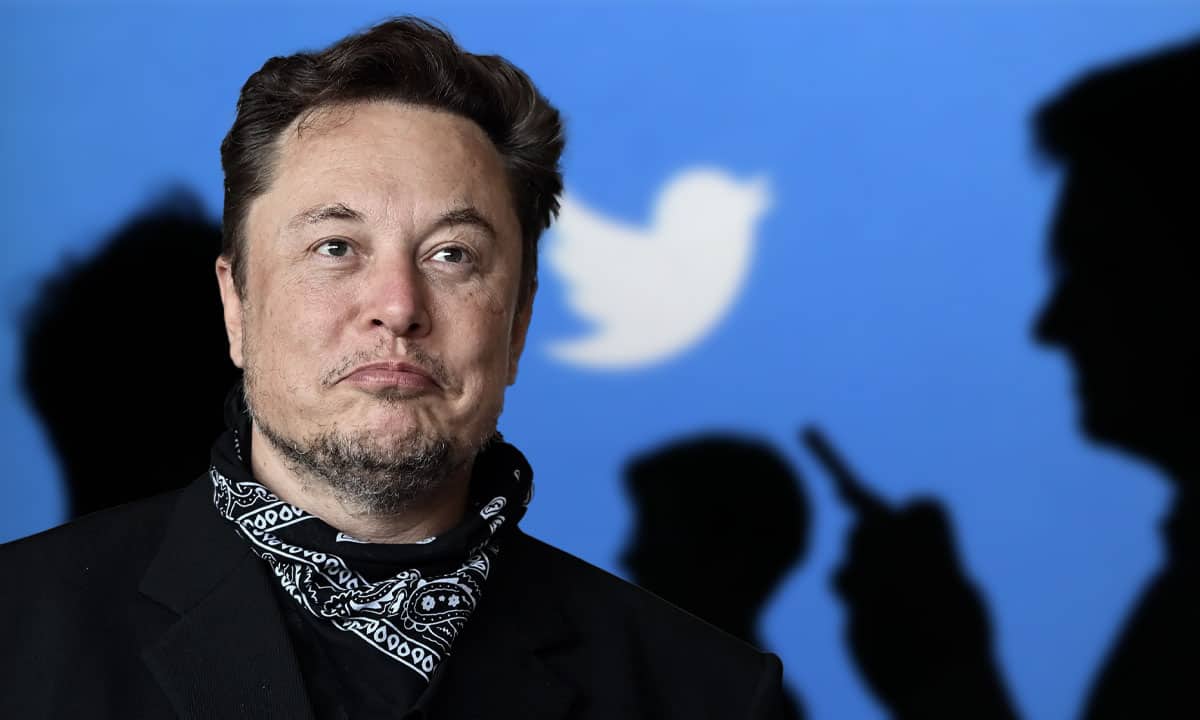 Elon Musk apuesta por reducir costos con recorte de 3,700 empleos en Twitter
