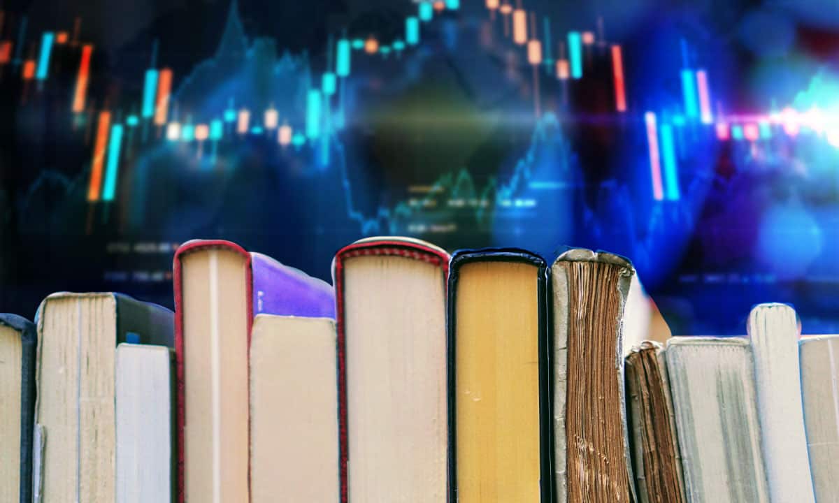 ¿Quieres aprender a hacer trading? Aquí 10 libros para lograrlo