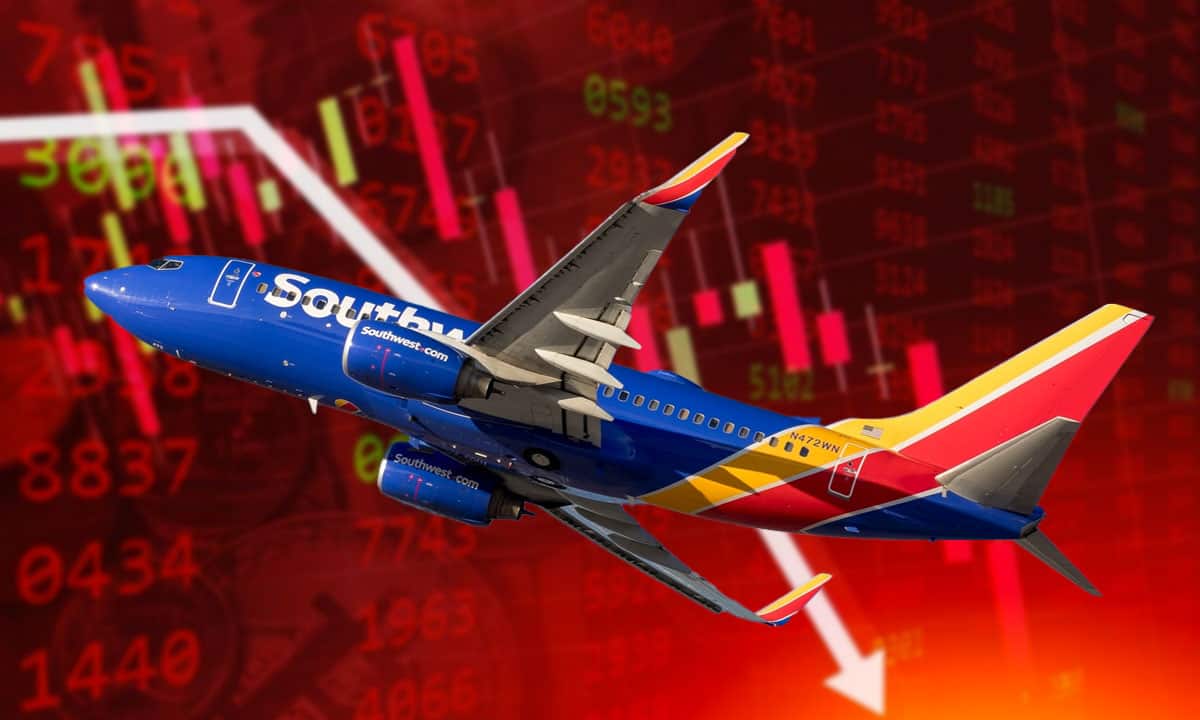 Acciones de Southwest Airlines se desploman ante cancelación de vuelos