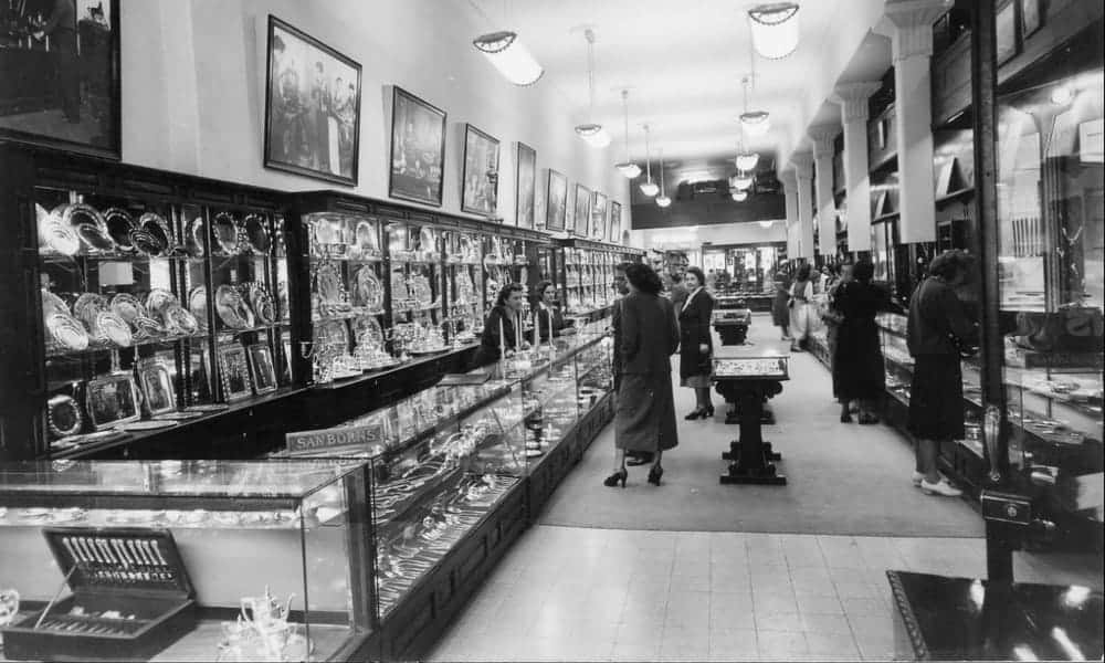 ¿Cómo empezó Sanborns, la tienda propiedad de Carlos Slim?