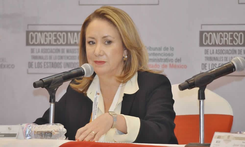 Yasmín Esquivel