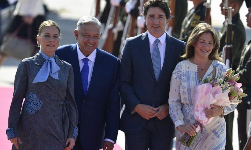 AMLO recibe en el AIFA al primer ministro de Canadá, Justin Trudeau