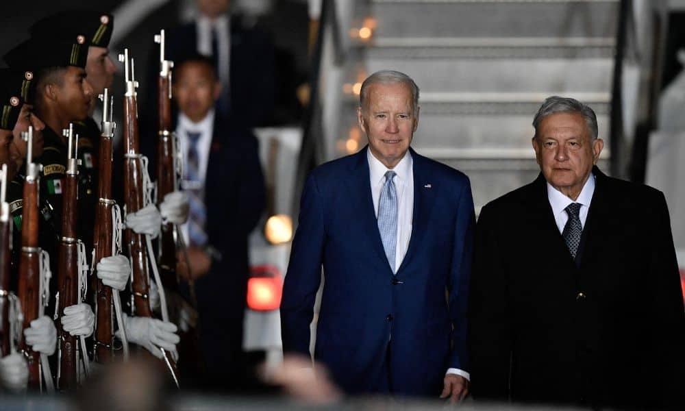 Biden llega a México para cumbre con AMLO y Trudeau