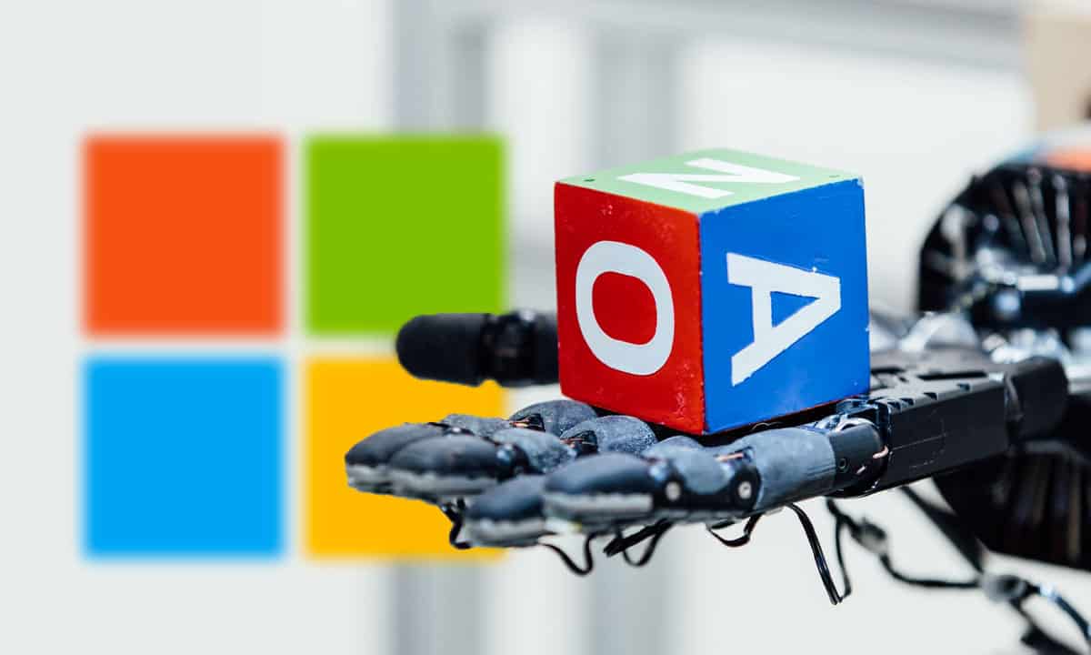 Microsoft pone la mira en la IA e invertiría 10,000 mdd en OpenAI