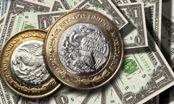 Peso mexicano cierra su mejor enero ante el dólar desde 2018, registra rendimiento de 3.56%