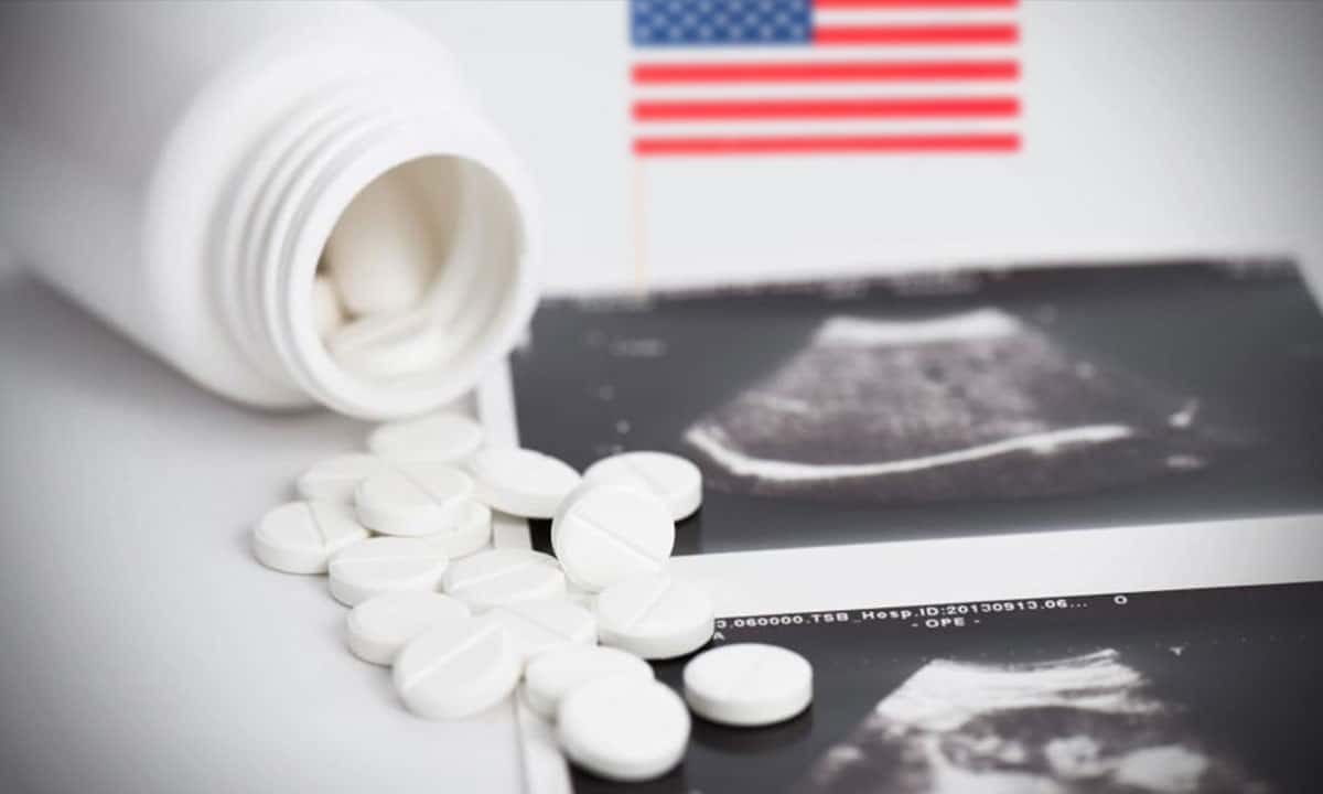 EU autorizará la venta de píldoras para abortar en farmacias