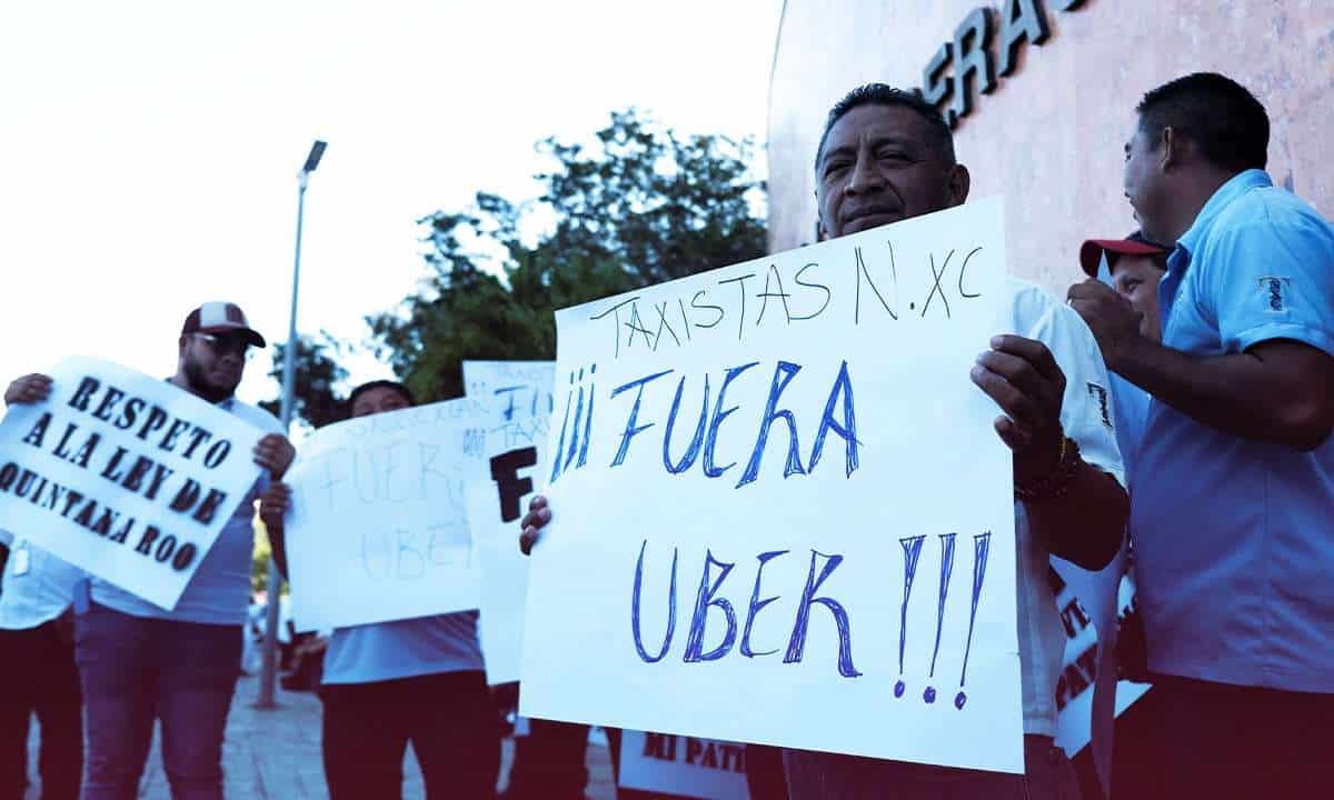 Uber sigue con problemas para operar en Cancún