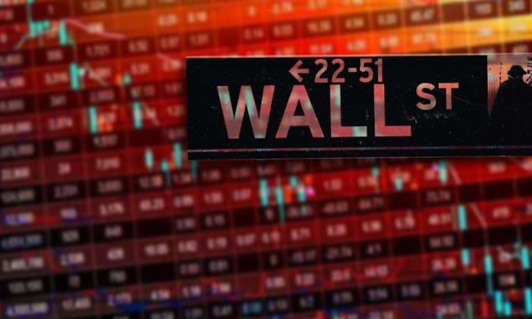 Wall Street cierra en mixto ante reportes trimestrales; BMV suma cinco jornadas con ganancias