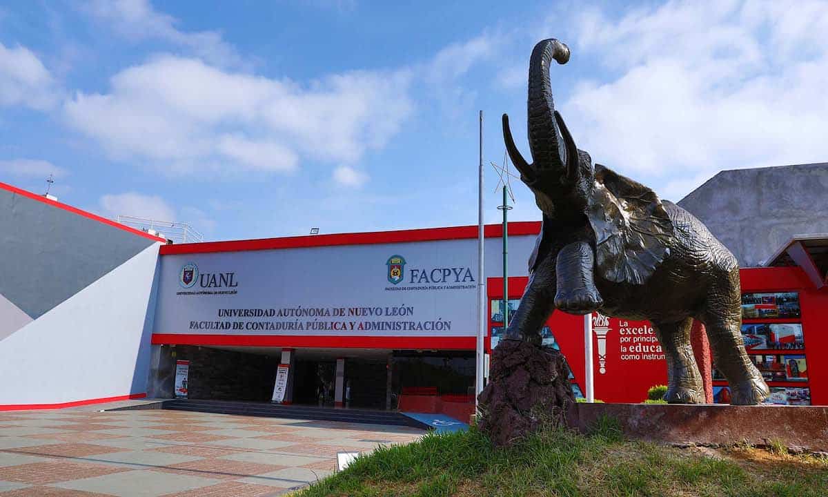 La Universidad Autónoma de Nuevo León entre las mejores de negocios en el país