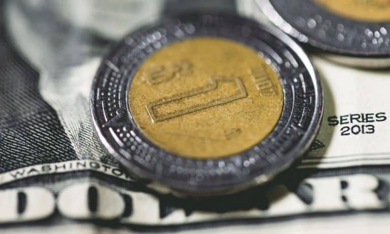 Peso se deprecia 1.54% al cierre, su mayor pérdida desde principios de diciembre