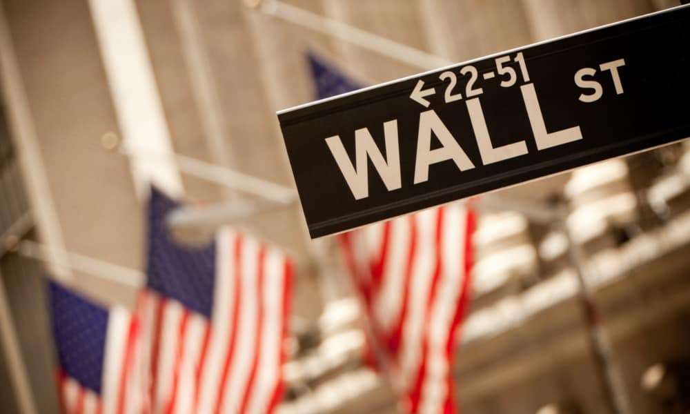 Wall Street cierra con ganancias después de su peor liquidación semanal de 2023