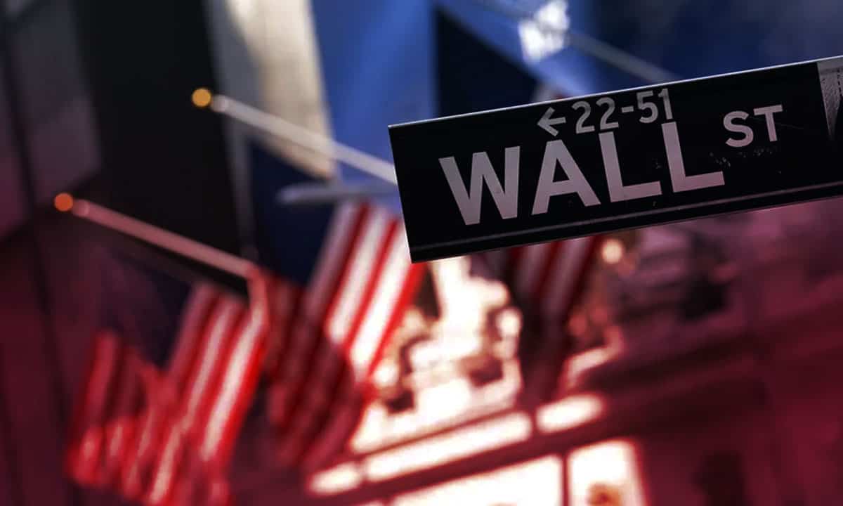 Wall Street cierra mixto ante temores por un aumento en la tasa de interés tras dato de inflación