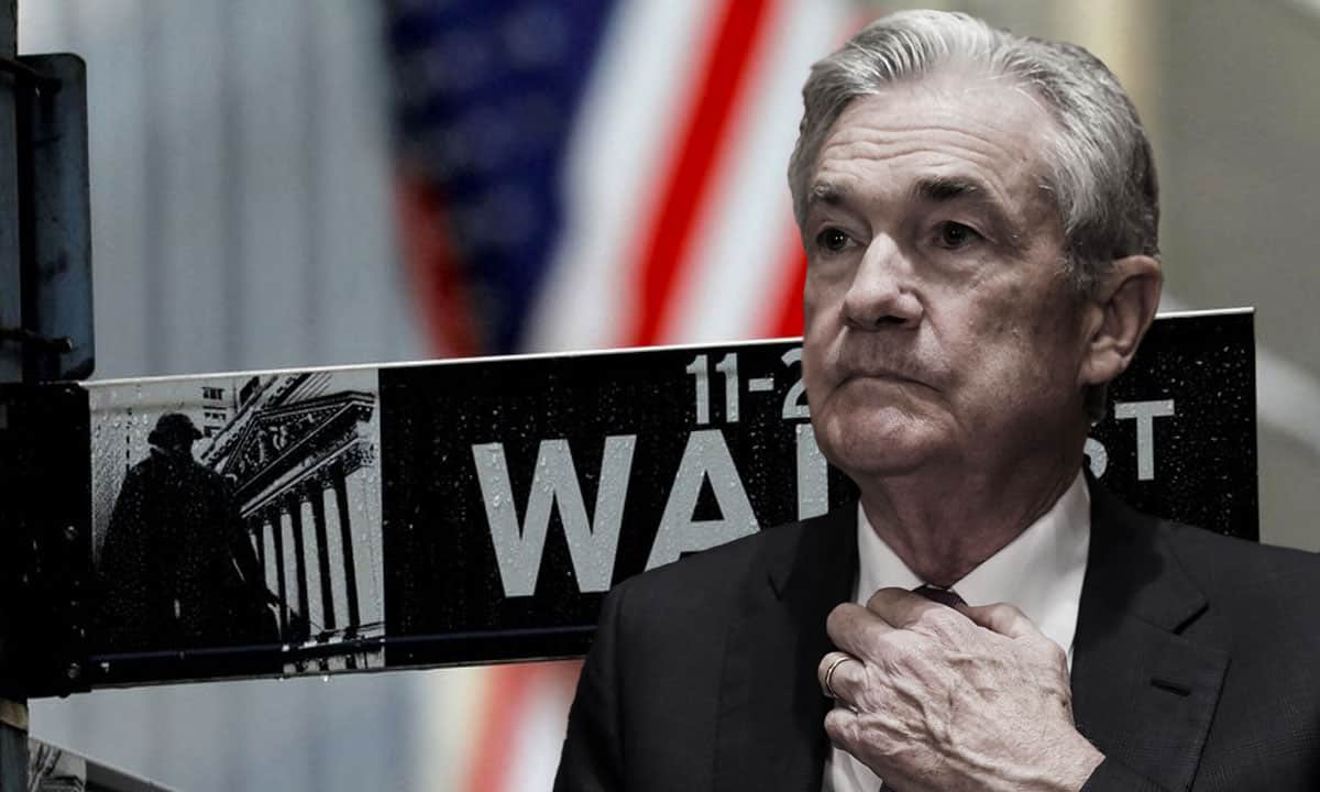 Wall Street cierra en verde pese a que Powell anuncia que tasa de interés seguirá subiendo
