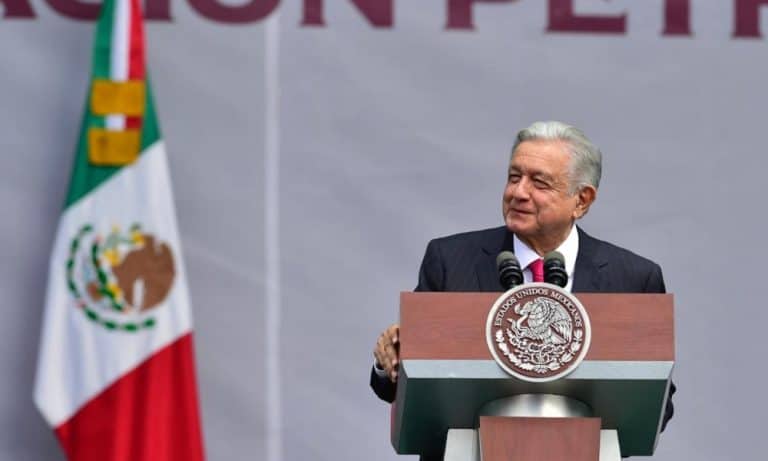 “México ya no comprará gasolina ni ningún otro petrolífero en el extranjero” para 2024: AMLO