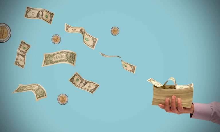 Peso mexicano vuelve a brillar; se cotiza en 18.73 unidades por dólar