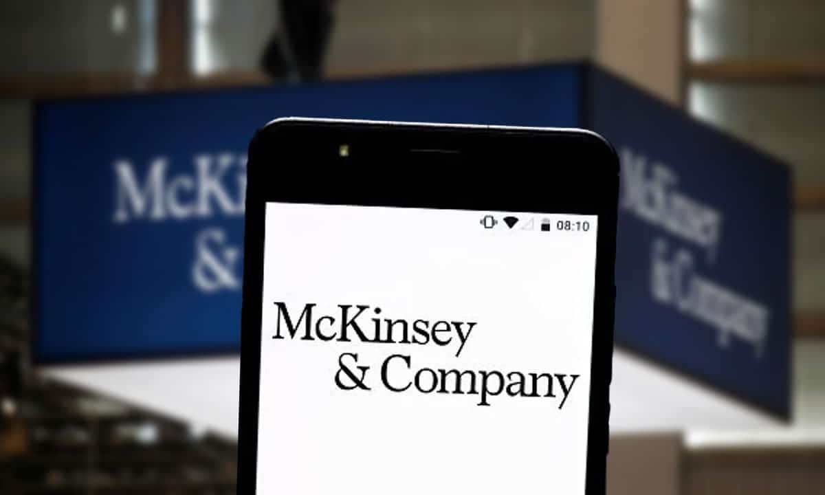 Consultora McKinsey inicia ronda de despidos; recortará 1,400 puestos de trabajo