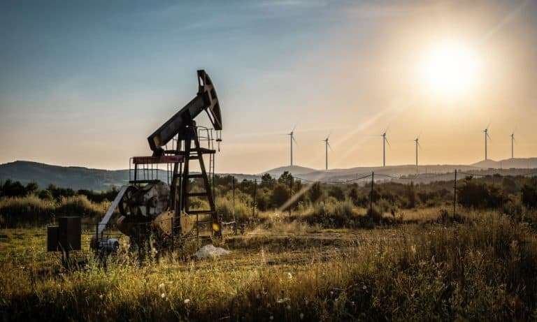 Petróleo desciende casi 4% en la semana debido a temores por la Fed