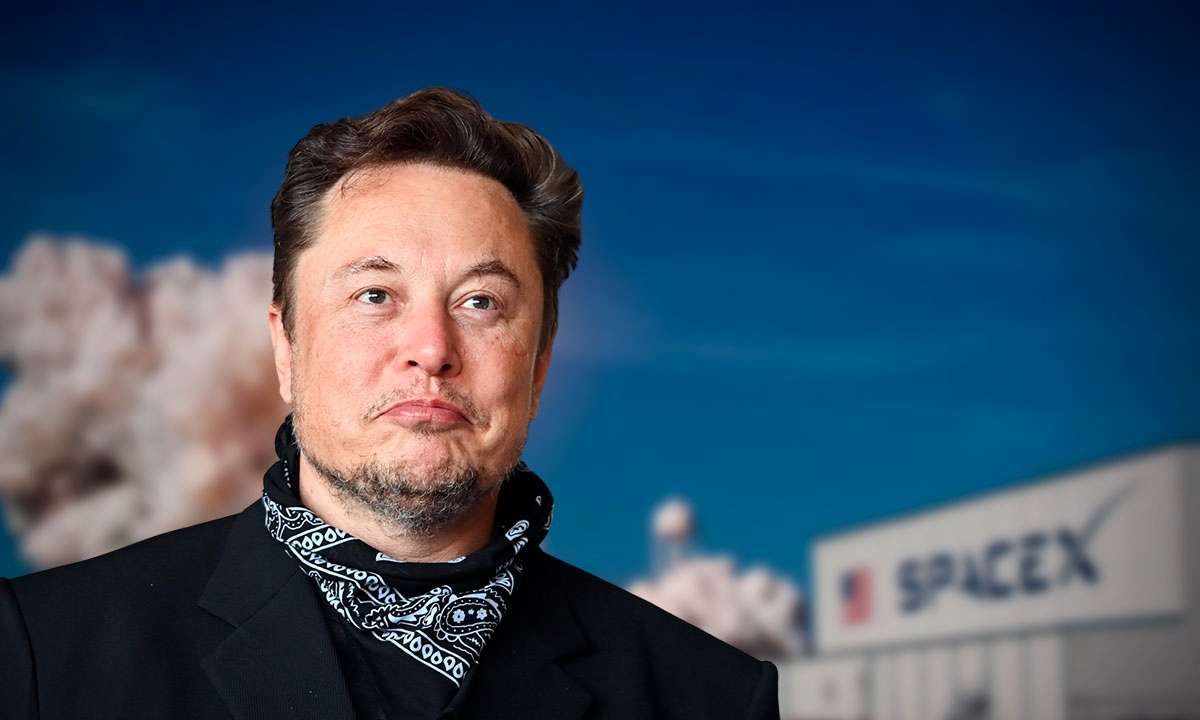 Elon Musk niega inversión árabe en SpaceX