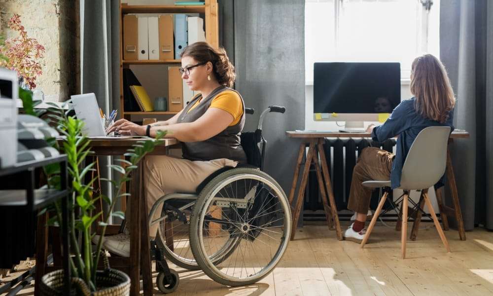 Trabajo remoto impulsa a máximo histórico la tasa de empleo de personas discapacitadas en EU