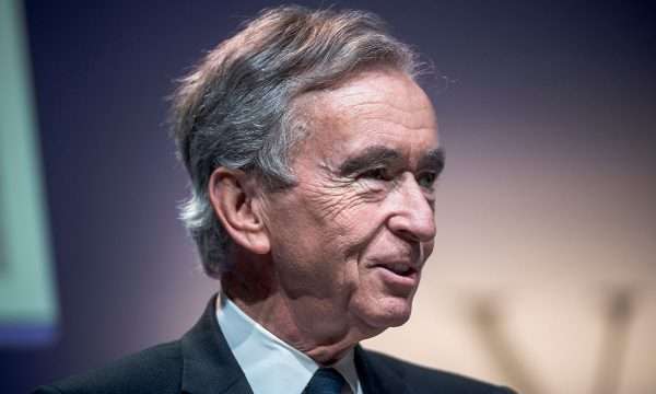 ¿Quién es Bernard Arnault? Estos son 4 datos básicos del hombre más rico del mundo