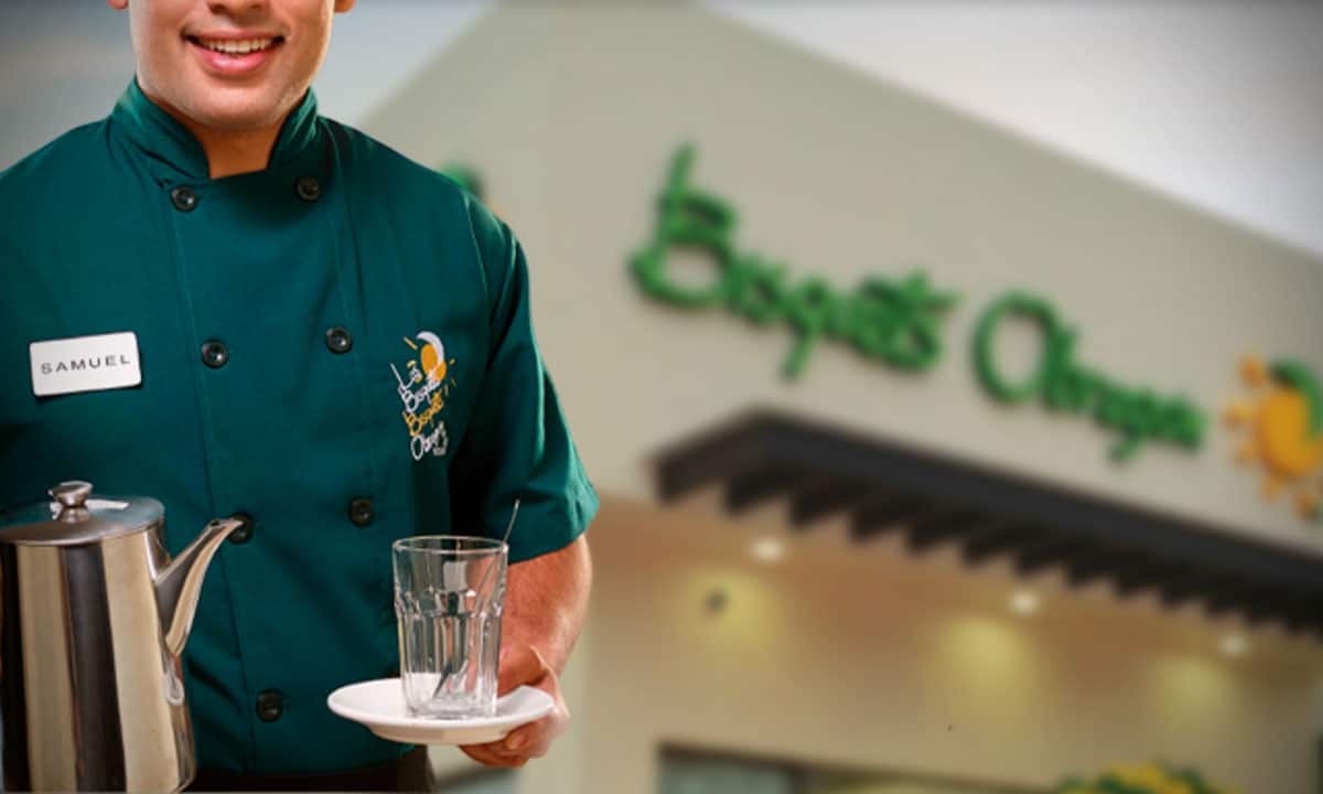 ¿Quién es el dueño del restaurante Los Bisquets Obregón?